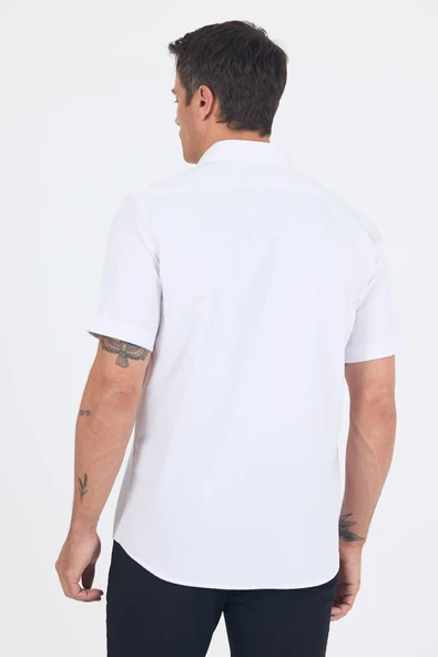 Beyaz Sert  Yaka Kısa Kol Cepli  Comfort Fit Cls Gömlek 1004250262 - Resim 5