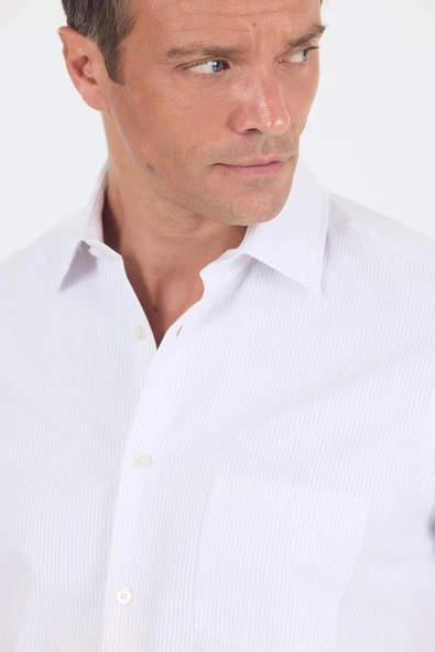 Beyaz Sert  Yaka Kısa Kol Cepli  Comfort Fit Cls Gömlek 1004250262 - Resim 4