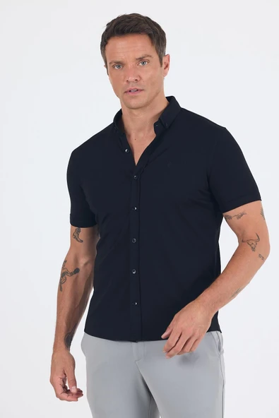 Siyah italyan Düğmeli Yaka Kısa Kol Cepsiz Slim Fit Gömlek 1004250255 ürün görseli