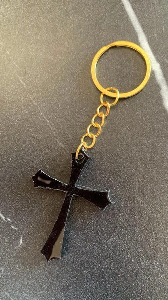 Siyah Renkli Haç ve Kılıç Şekil Gold Aksesuarlı Anahtarlık  El Yapımı Epoksi Hediyelik - Resim 4