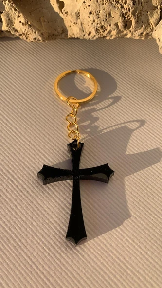 Siyah Renkli Haç ve Kılıç Şekil Gold Aksesuarlı Anahtarlık  El Yapımı Epoksi Hediyelik - Resim 3