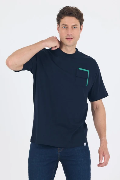 Koyu Lacivert Kısa Kol Bisiklet Yaka Kapaklı Cep Pamuk Casual Oversize Tişört 1011250131 - Resim 3