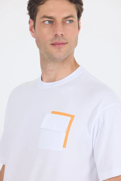 Beyaz Kısa Kol Bisiklet Yaka Kapaklı Cep Pamuk Casual Oversize Tişört 1011250131 - Resim 4