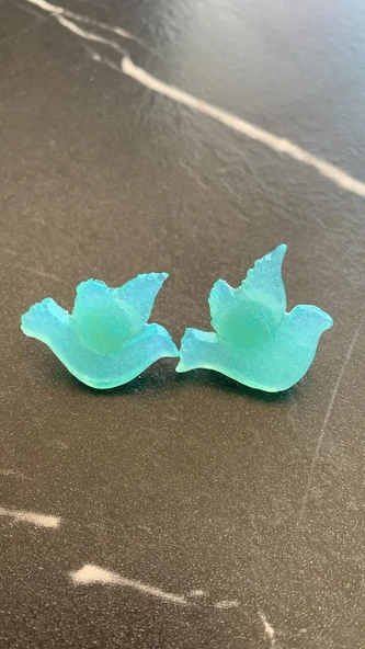 Su Yeşili Renkli Güvercin Şekil Gold Aksesuarlı Epoksi Küpe El Yapımı Hediyelik - Resim 8