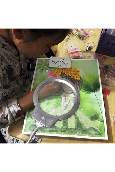 biyeniliklazim Mandallı büyüteç dikiş nakış büyüteci tamirci büyüteci led lambalı mercek 130mm - Resim 5