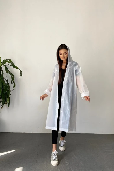Butik Gardrop Kadın Beyaz Çıt Çıt Detay Şeffaf Yağmurluk - 2