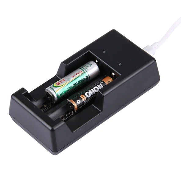 Evrensel USB 1.2V 3.7V Şarjlı Pil Şarj Cihazı