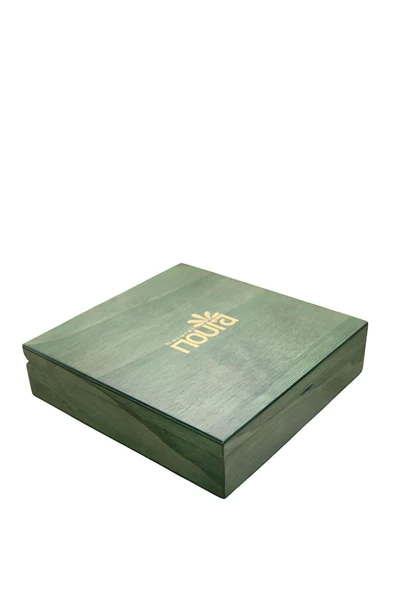 Noura Natural Hediyelik 18’li Çay Ve Madlen 20’li Çikolata Ahşap Kutusu