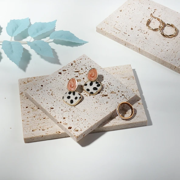 2 Parça Mağara Taşı Takı Çekim Aksesuarı Takı Sergi Standı Bej 10x10cm - 3
