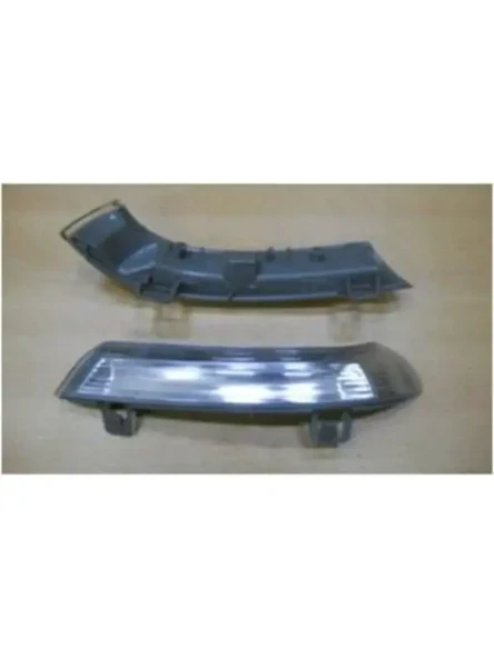 DIKIZ AYNA SINYAL LAMBASI SAG GOLF V VI JETTA 0610 PASSAT 0311 SUPERB 0208