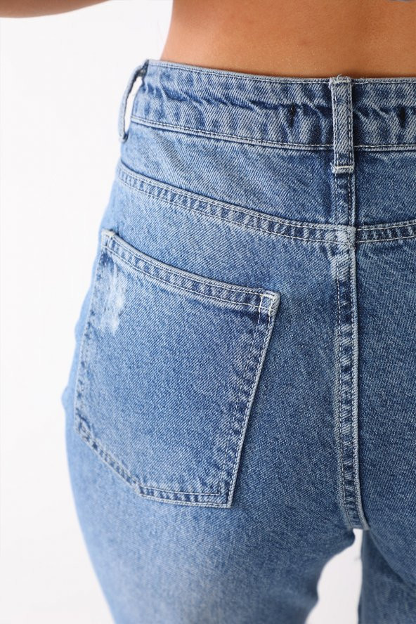 Metal Zımba Detaylı Yırtık Mom Jeans Kot Pantolon - 11