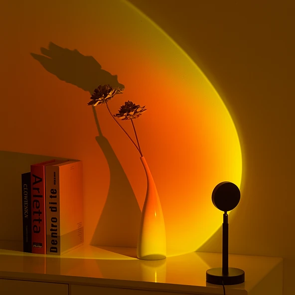 Gün Batımı Efektli RGB Masa Lambası 180° Renkli Projeksiyon Dekoratif Ambiyans Işığı - 2
