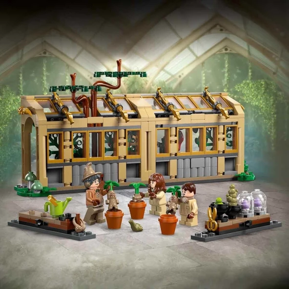 LEGO Harry Potter Hogwarts Şatosu: Bitkibilim Dersi 76445 - Resim 10