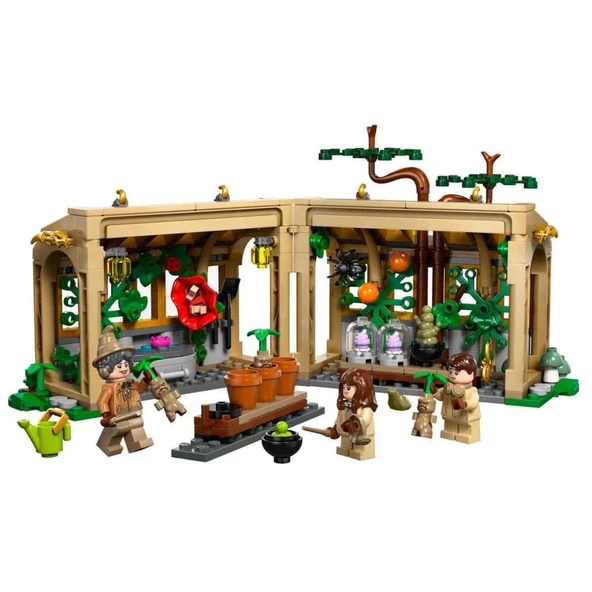 LEGO Harry Potter Hogwarts Şatosu: Bitkibilim Dersi 76445 - Resim 7
