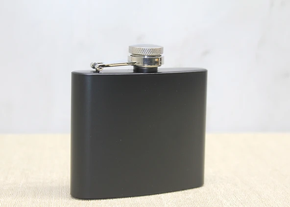 Tekli Siyah 5 Oz Matara ürün görseli