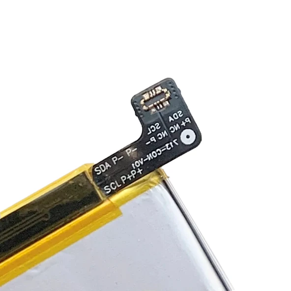 Realme X Lite ve Realme 3 Pro Uyumlu BLP713 4045 mAh Li-Polimer Batarya - 4