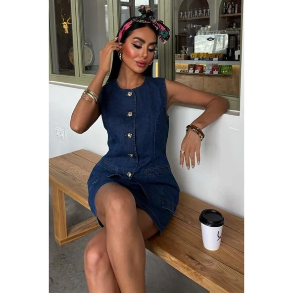 Kolsuz Yelekli Mini Etekli Denim Takım - 4