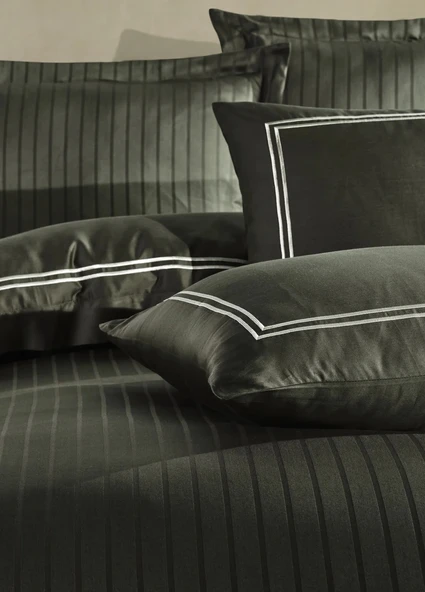 Dantela İmge Nakışlı Pamuk Saten Yollu Nevresim Takımı Gri - 2