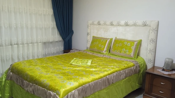 Nayır Çift Kişilik Saten pullu Nakışlı Yatak Örtüsü Yeşil/ Bej - 2