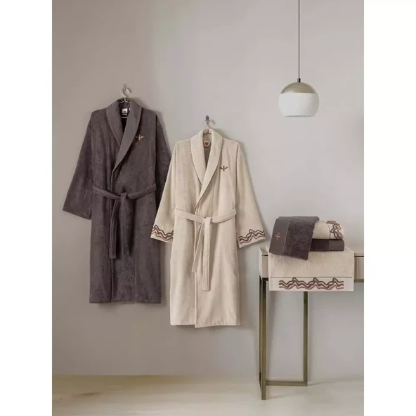 Cotton box puff nakışlı Aile Bornoz Seti Gala bej- petrol