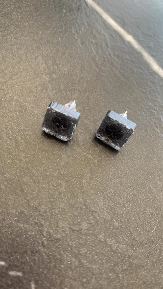 Tırtıklı Parlak Füme Renkli Kare Şekil Gold Aksesuarlı Epoksi Küpe El Yapımı Hediyelik - 2