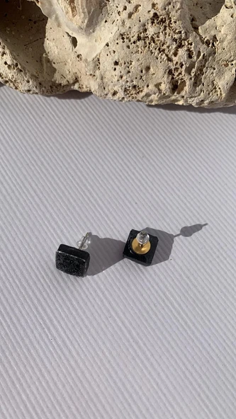 Tırtıklı Parlak Füme Renkli Kare Şekil Gold Aksesuarlı Epoksi Küpe El Yapımı Hediyelik - 3