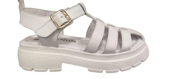 VENÜS 2409211Y BURNU KAPALI KADIN DERİ SANDALET