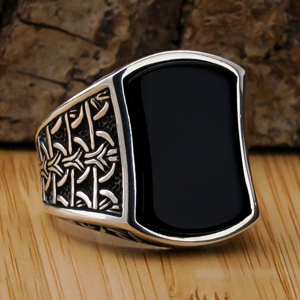 Siyah Oniks Taşlı Çizgi Motifli 925 Ayar Gümüş Erkek Yüzük ürün görseli