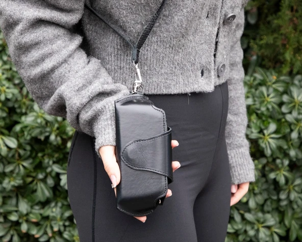 Riviera Deri Askılı Gözlük Kılıfı Parlak Siyah - 5