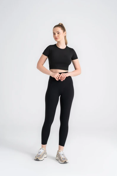 Kadın Siyah Crop T-Shirt Kısa Kollu, Bisiklet Yaka, Tüylenmez Kumaş Slim Fit - 6