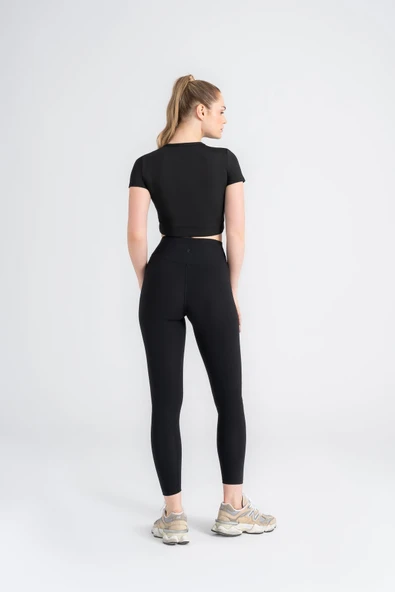 Kadın Siyah Crop T-Shirt Kısa Kollu, Bisiklet Yaka, Tüylenmez Kumaş Slim Fit - 8