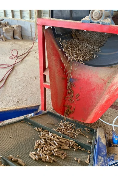 Semitaş %100 Organik Çam Peleti 10 Kg 6mm - 2