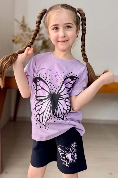 Kız Çocuk Kara Kalem Kelebek Baskılı Penye Lila T-Shirt Şortlu Takım ürün görseli