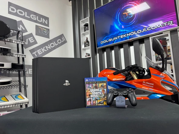 PlayStation 4 Pro 1TB Tek Kol + Grand Theft Auto 5 (GTA 5) Oyun CD’si (İKİNCİ EL)