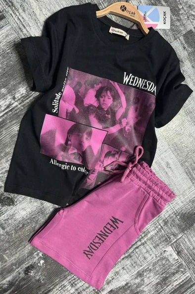 Kız Çocuk Wednesday Baskı Figürlü ve Yazı Baskılı Penye T-Shirt Mor Şortlu Takım ürün görseli