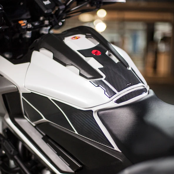 Honda NC750 2016-2020 ile Uyumlu Kaydırmaz 6D Karbon 11 Parça Tank Pad Seti GC60 - 3