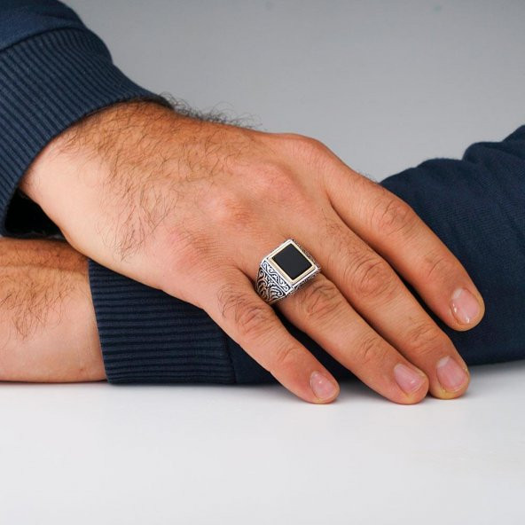 Siyah Onisk Taşlı Desenli Gümüş Erkek Yüzük - Resim 2