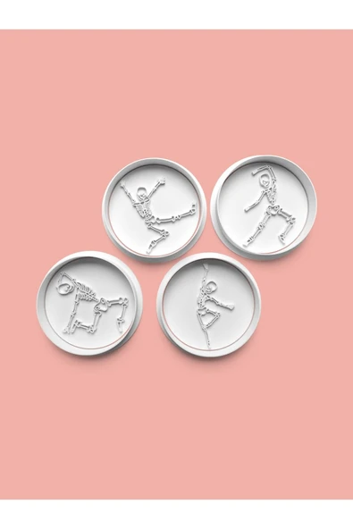 Dans Eden İskelet Figürü Kurabiye Kalıbı Ve Şeker Hamuru Kalıbı 4'lü set ürün görseli