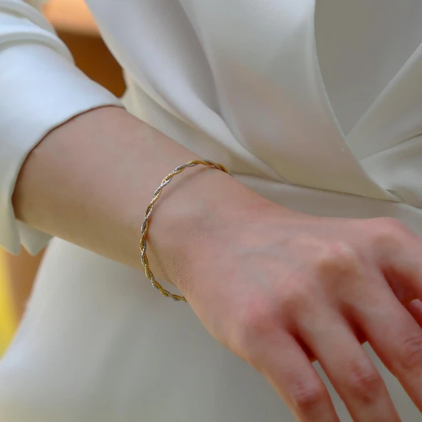 Burgu Çift Renkli Ajda Modeli Gümüş Bileklik ürün görseli 1