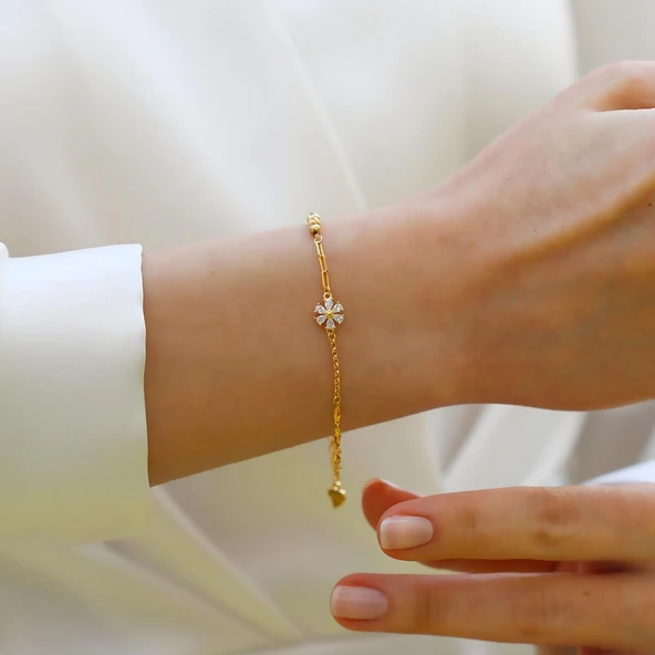 Çiçek Taşlı Gümüş Trend Bileklik - Resim 3