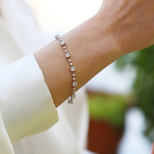 Round Kesim Starlight Diamond Gümüş Bileklik - Resim 2