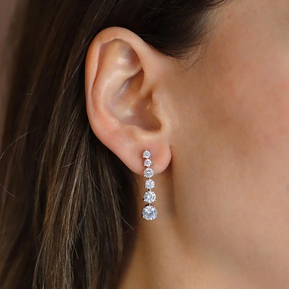 Zirkon Taşlı Su Yolu Gümüş Küpe ürün görseli 1