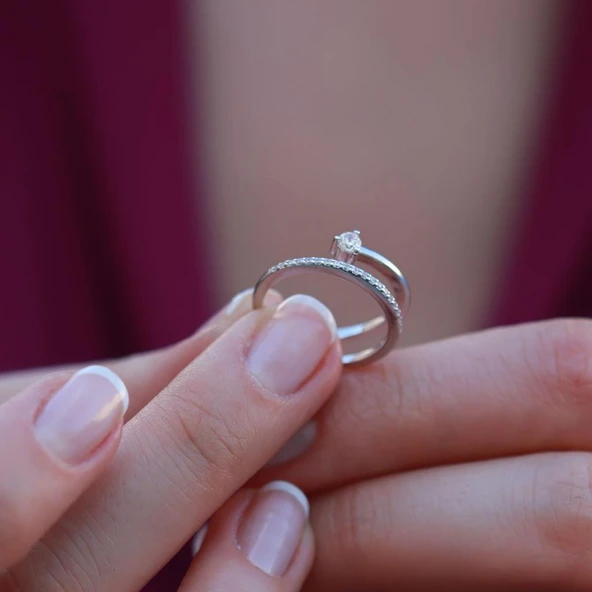 YarımTur Ve Tek Taş Bölünmüş Sky Diamond Yüzük - Resim 3