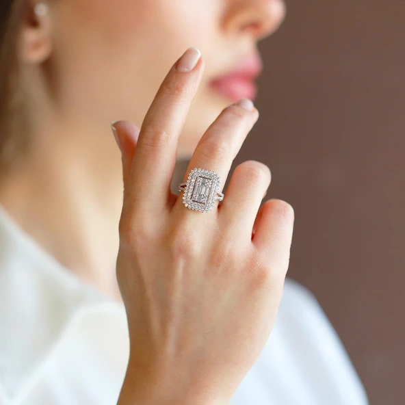Sky Diamond Baget Kesimli Gümüş Yüzük ürün görseli 1