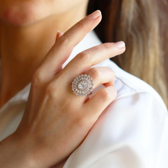 Oval Mekik Taşlı Sky Diamond  Gümüş Yüzük ürün görseli 1