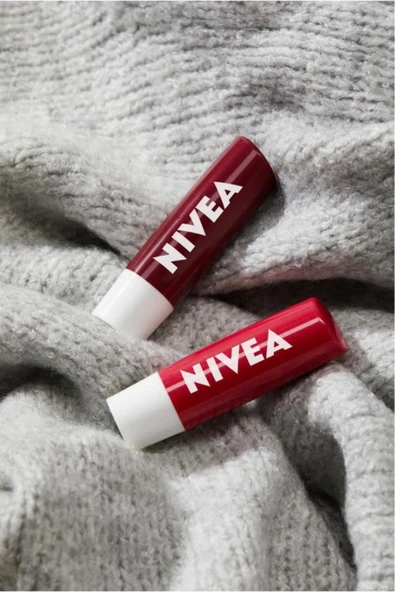 NIVEA Kiraz Dudak Bakım Kremi Ve Parlatıcısı 4.8gr, Nemlendirici, Hafif Kırmızı Işıltı, Kiraz Kokusu - 2
