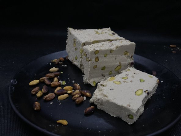 Antep Fıstıklı Tahin Helvası 972gr - 2