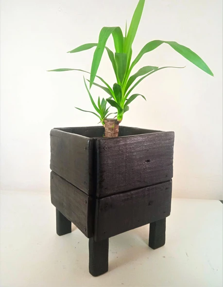 Wood&Pot Yakisugi Dış Mekan Saksı - 28x28x36