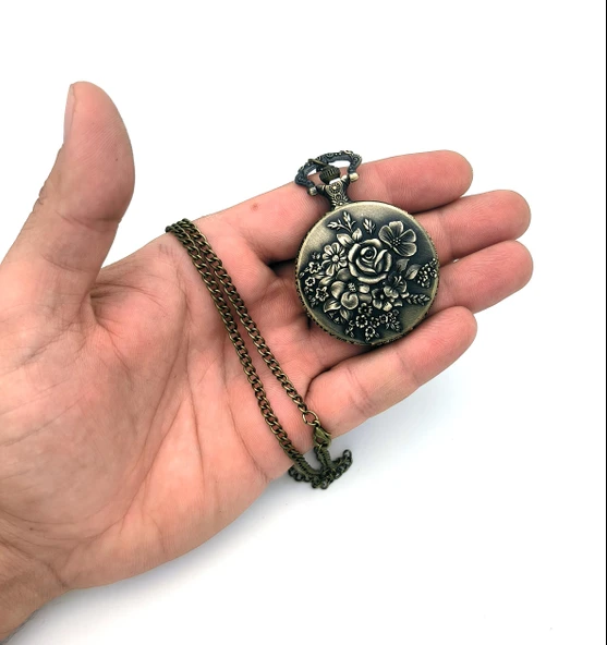 Valkyrie Zarif Kabartma Çiçek Desenli Vintage Bronz Cep Saati - Kolye Köstekli Retro Hediye - 10