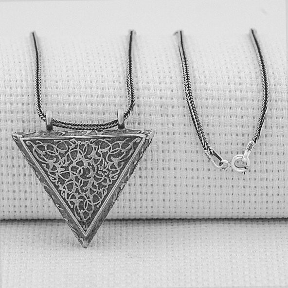 Desenli 925 Ayar Gümüş Üçgen Muska Kabı Orta Boy Kalın Zincirli - Resim 3